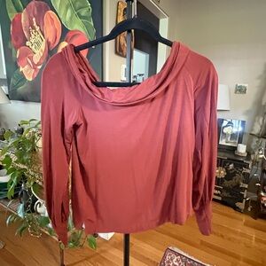 Abercrombie & Fitch Rust/Burgundy Drapey Top, size small